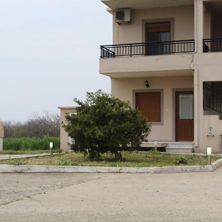 Vakis Apartments 5 Romanon Екстер'єр фото