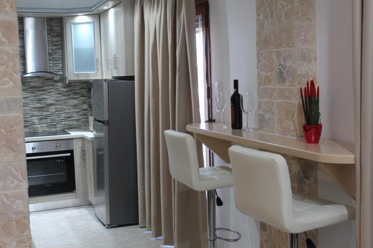 Vakis Apartments 5 Romanon Екстер'єр фото
